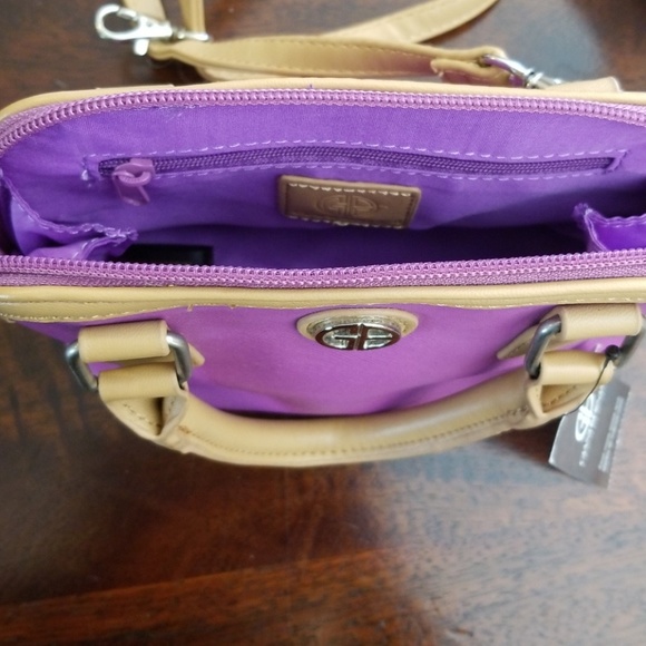 Giani Bernini Block Signature Bright Violet Mini - Picture 5 of 5